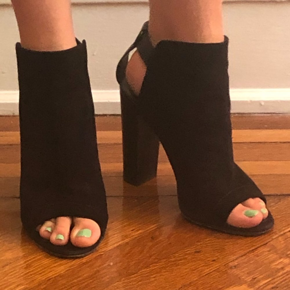 VINCE 'Addison' Suede Booties